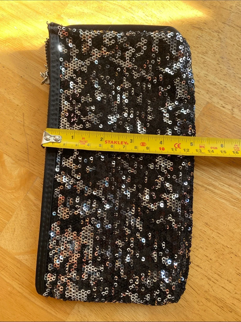 V ! Victoria’s Secret black cosmetic bag